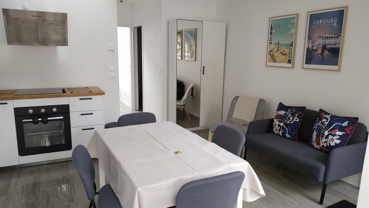 Charmant Et Lumineux Logement, Au Coeur De Cabourg Eksteriør billede